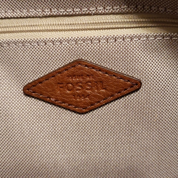 Fossil purse - Picture 3 of 4
